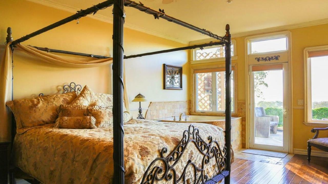ไฮ ริดจ์ แมเนอร์ Bed & Breakfast ปาโซโรเบิลส์ ภายนอก รูปภาพ